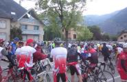 Caleros als Alps francesos fent la prova ciclista \'La Marmotte\'