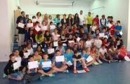 70 Alumnes de 6è de l'Escola Sant Jordi fan un taller de peix
