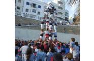 Los Xics Caleros a punt per la Diada Castellera a l'Ampolla