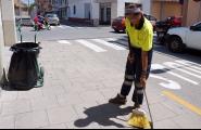 L'Ajuntament ha contractat 10 persones per a reforçar la neteja durant l'estiu